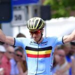 Pourquoi le maillot de la sélection Belge de cyclisme est-il bleu ?